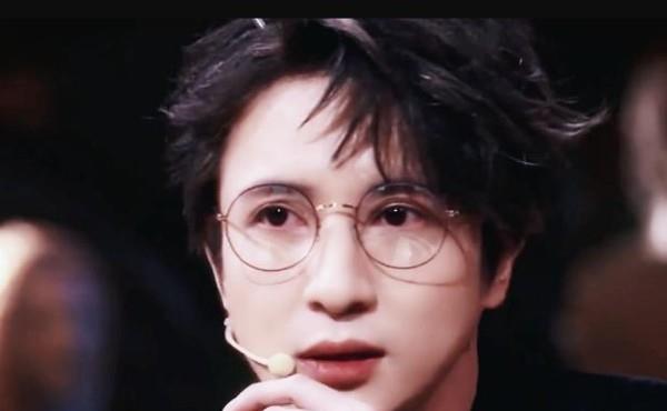 薛之谦通过音乐与粉丝建立紧密联系，情感真挚_薛之谦感觉很诚恳_薛之谦粉丝微博