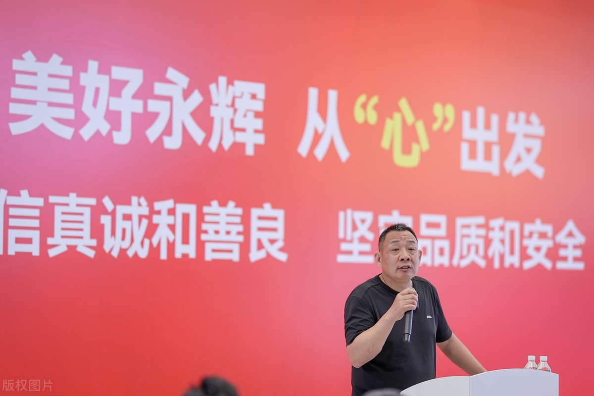 胖东来是如何服务顾客_胖东来服务营销_突破传统，胖东来以顾客为中心进行创新