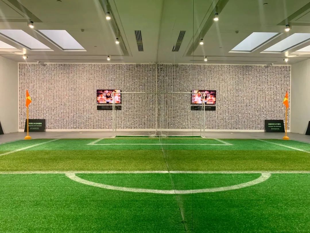 张青的艺术展览与公众反响_张青的艺术展览与公众反响_张青的艺术展览与公众反响