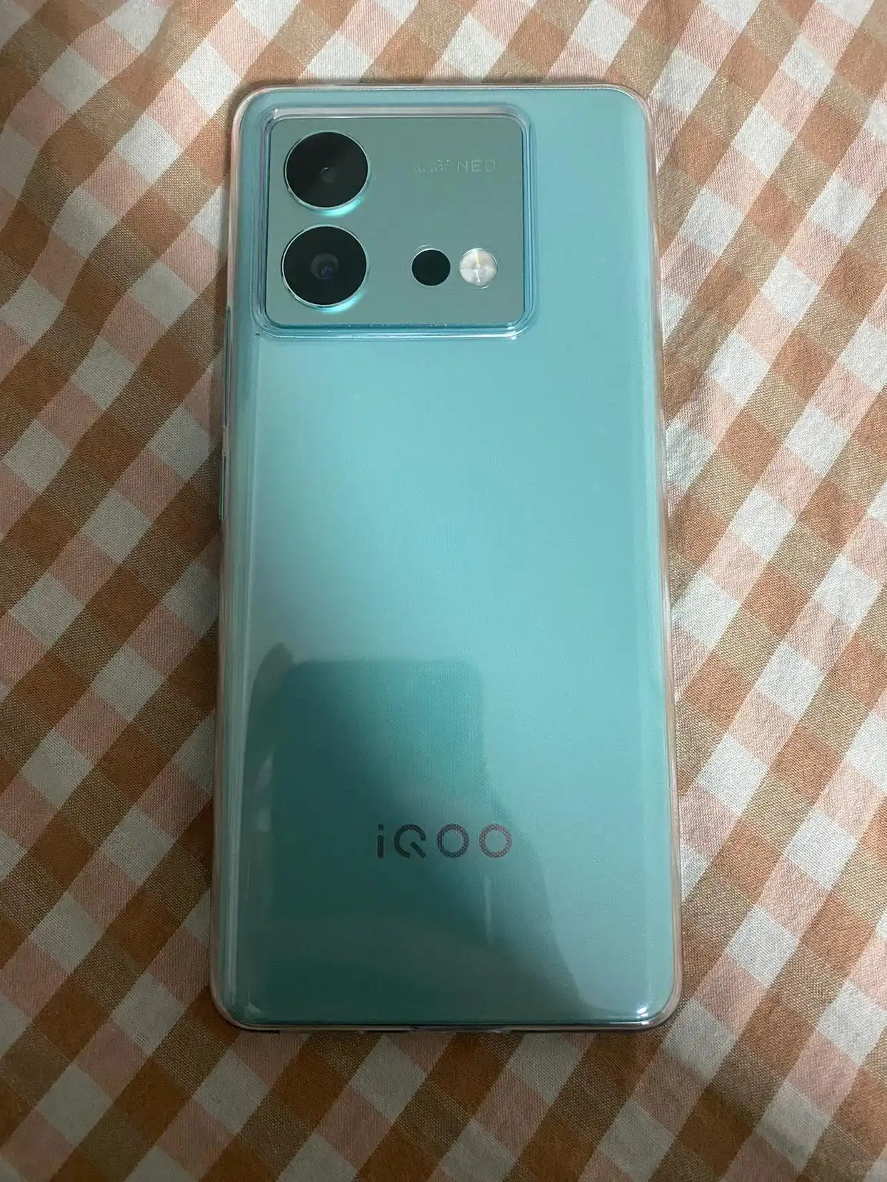 iqoo5流畅度_iQOO手机的游戏性能与流畅度评测_iqoo8游戏性能
