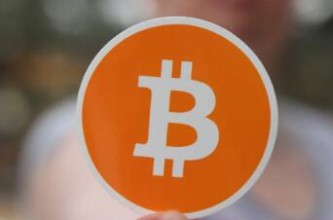 金融危机对币圈的影响：市场波动性与投资者信心变化的深度分析