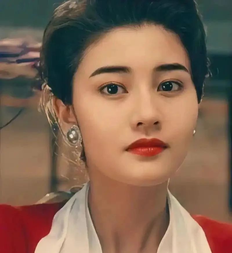 周慧敏的爱情故事_周慧敏人生经历_周慧敏的情感生活与故事分享