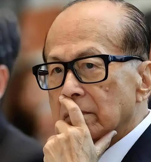 李嘉诚掌握香港的地皮_李嘉诚刚到香港_从香港到全球：李嘉诚的商业帝国