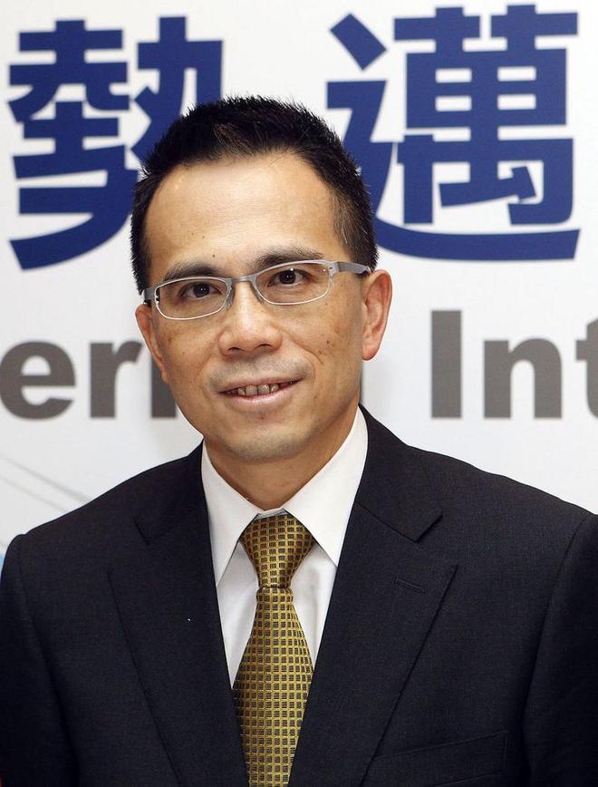 李嘉诚刚到香港_李嘉诚在香港囤了多少地_从香港到全球：李嘉诚的商业帝国