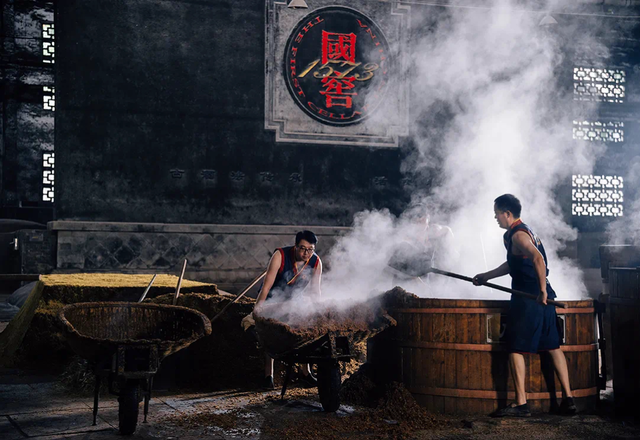 成龙文化水平_成龙与中国传统文化的结合_成龙文化输出
