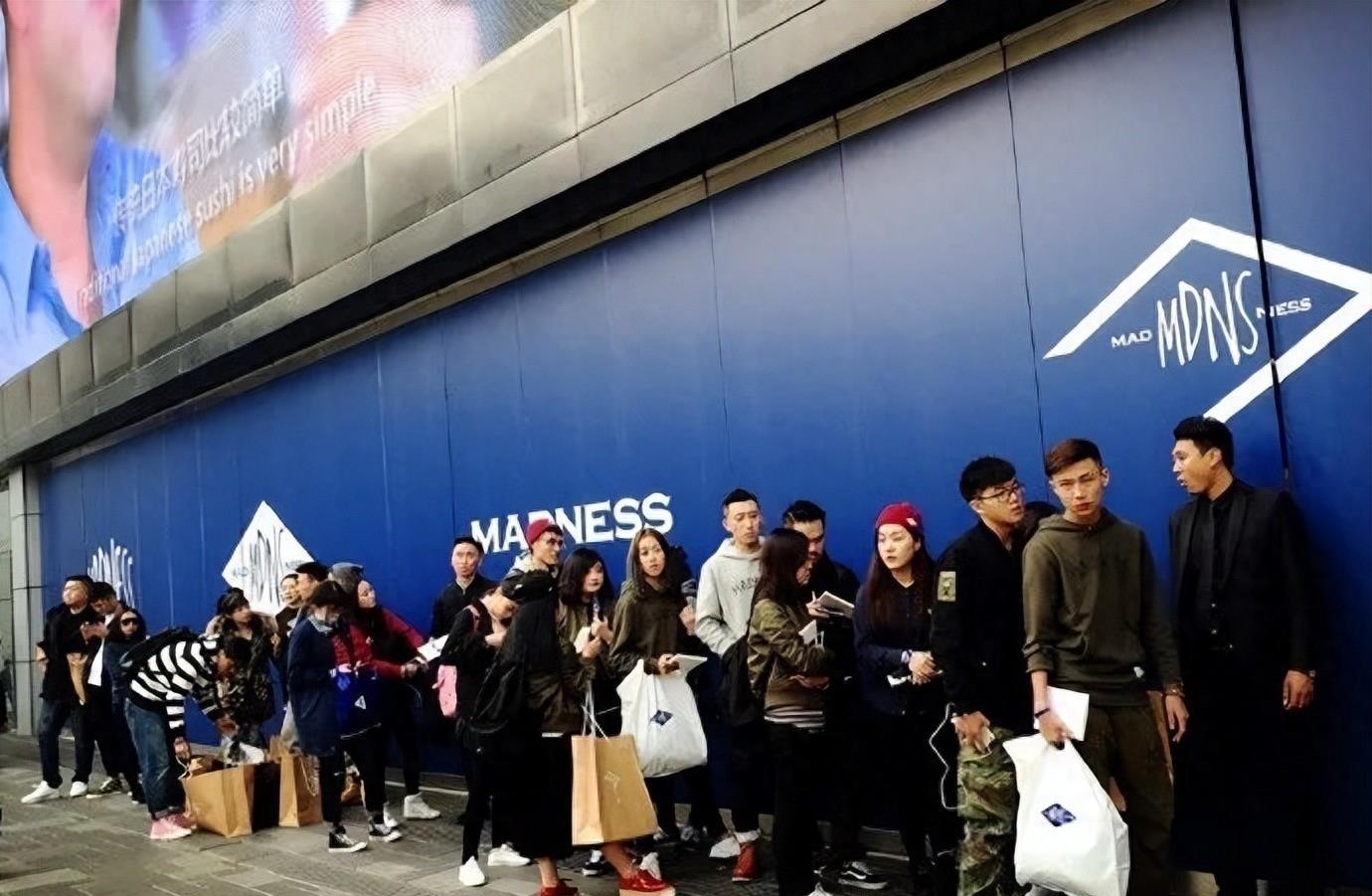 兰博基尼的社交媒体营销与品牌影响力_兰博基尼营销方案_兰博基尼市场分析