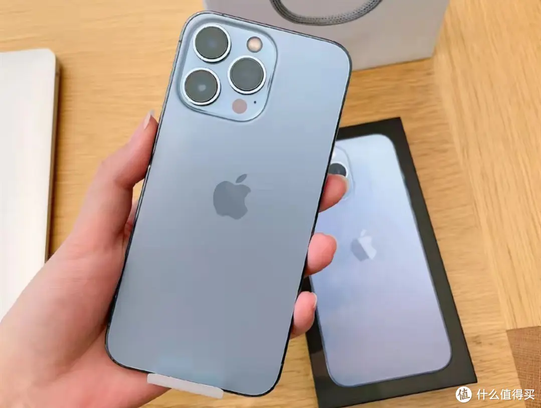 iPhone14Pro最新确认，苹果A16+120Hz屏，外观再次突破！