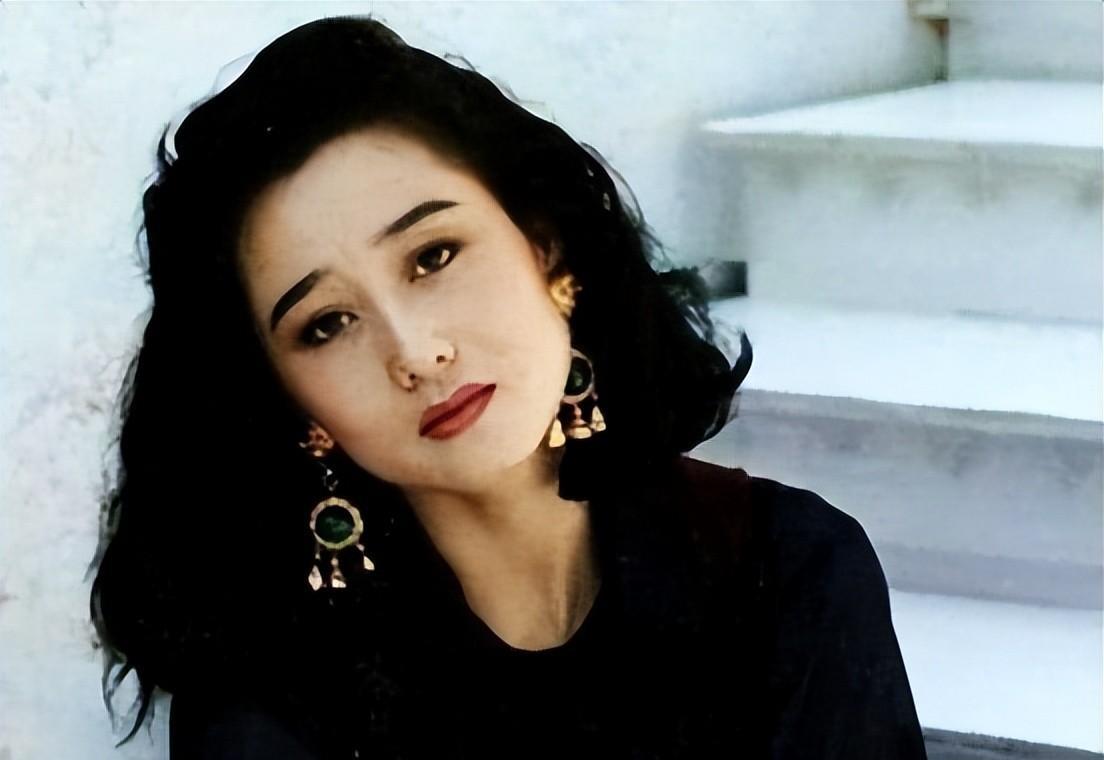 利智的感情生活_利智的情感生活与爱情故事_情感爱情故事利智生活免费观看