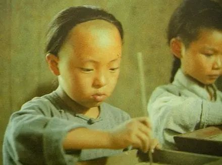金巧巧初舞台_从电影到舞台：金巧巧的演绎生涯_电影演员金巧巧