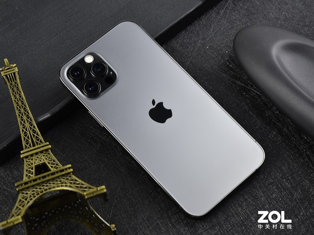 适合玩游戏的iphone_iPhone游戏体验：最畅玩的手机游戏推荐_玩游戏流畅的苹果手机
