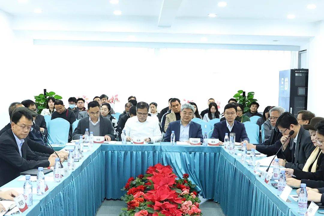科技引领数字化转型_研究数字资产在科技创新中的潜力：如何推动未来行业的变革_科技创新和数字化变革