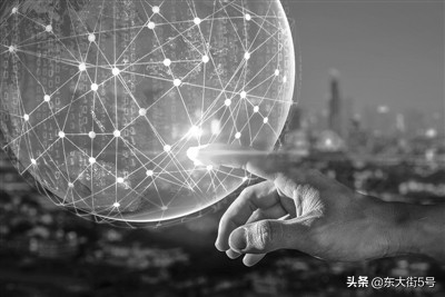区块链技术：构建数字社会信任基石，助力社会治理与民众福祉