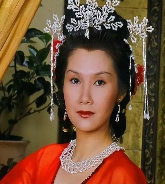 蓝洁瑛的家_蓝洁瑛与家人的深厚情感_蓝洁瑛人物关系
